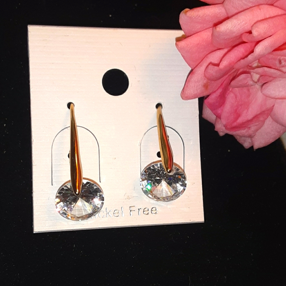 NWT &GiftPouch/ CZ &14kGoldPlated Threader Earings